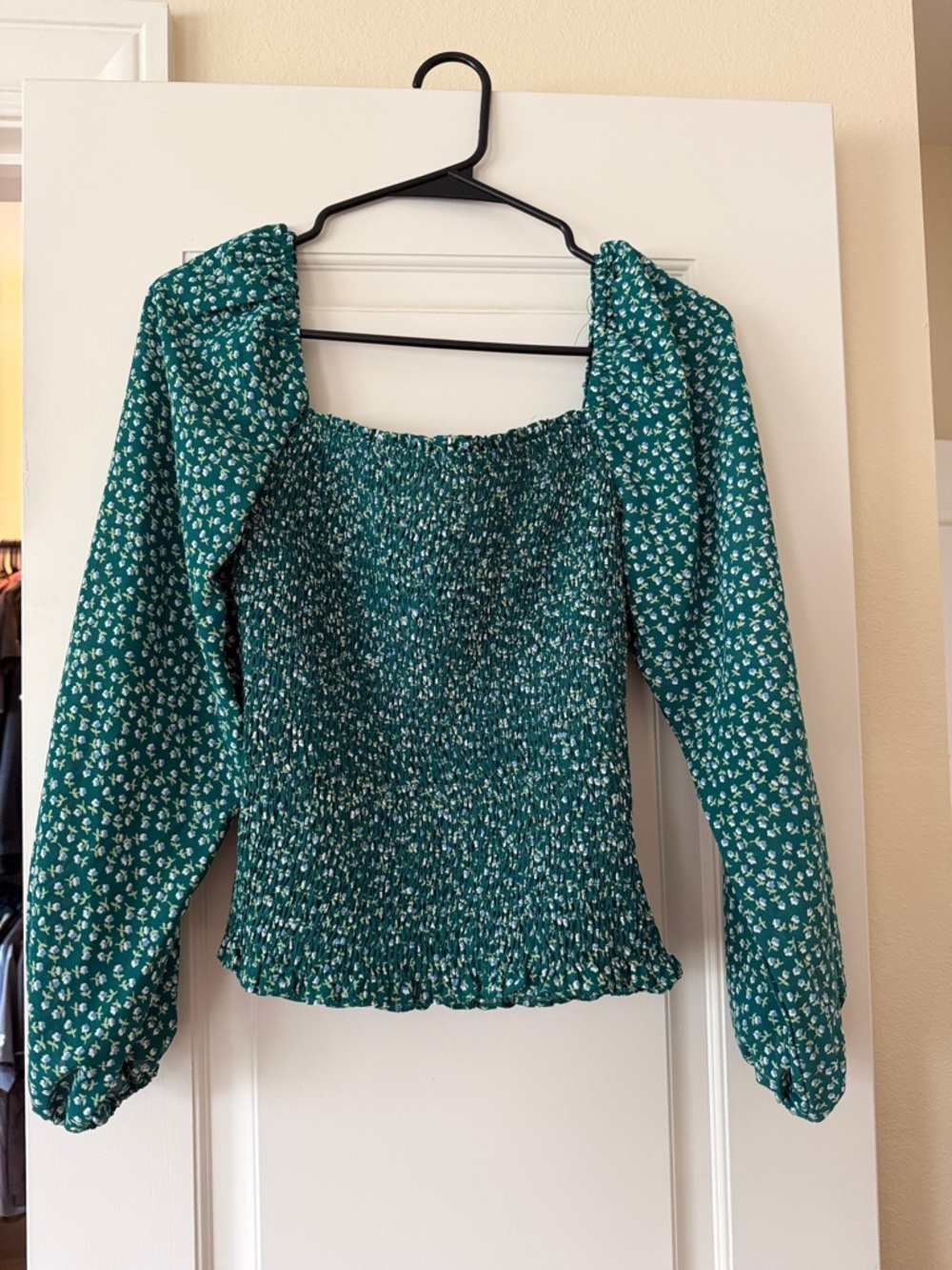Smocked Green Floral Long-Sleeve Women’s Top